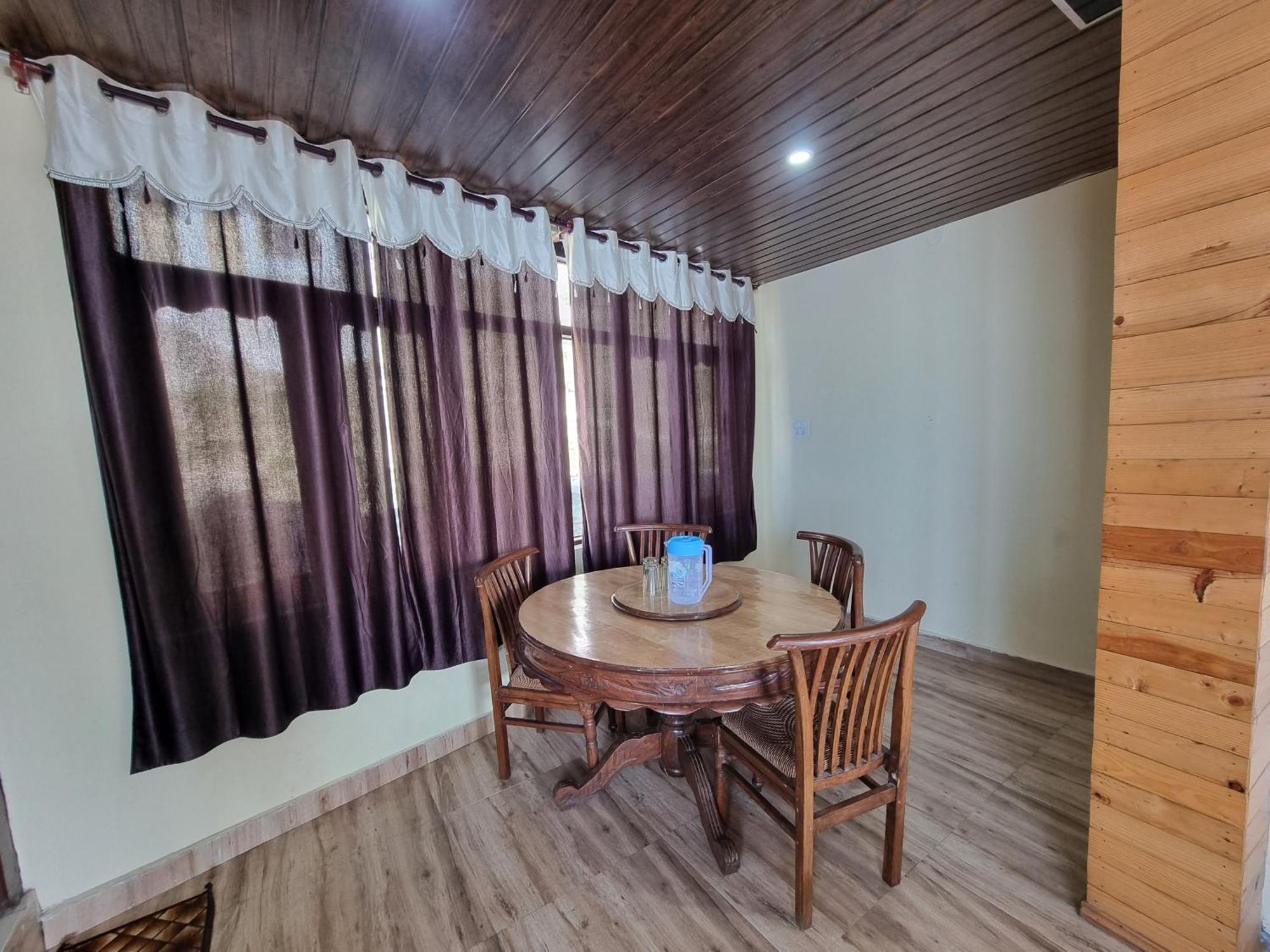 Forest Vibes Kalatop-Rooms And Restaurant Dalhousie Exterior photo